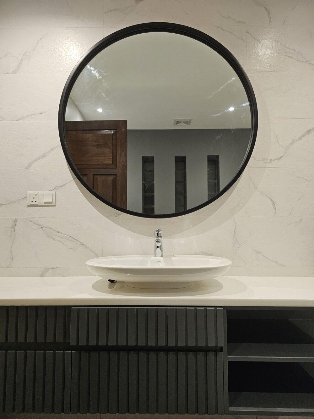 48" Diameter Round Mirror - Image 4